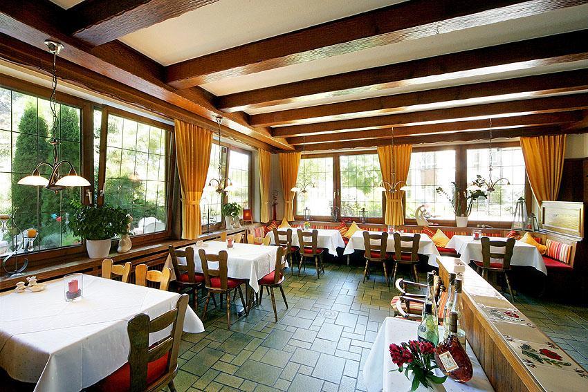 Hotel Sonne Zell am Harmersbach Bagian luar foto